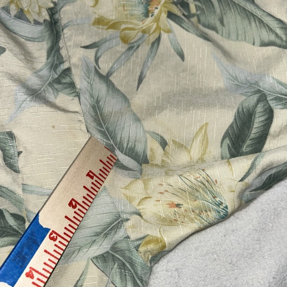 Tammy Bahama Men's 100% Silk Button Up Short Sleeve, Flower Leafy Pattern, XL‎ - Picture 8 of 9